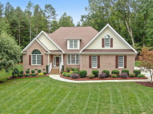 Read more about the article Lawn Care Calgary: How to Keep Your Lawn Healthy All Year